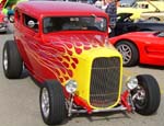 32 Ford Hiboy Chopped Victoria Sedan