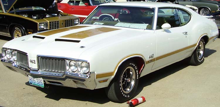 70 Oldsmobile Cutlass 442 2dr Hardtop