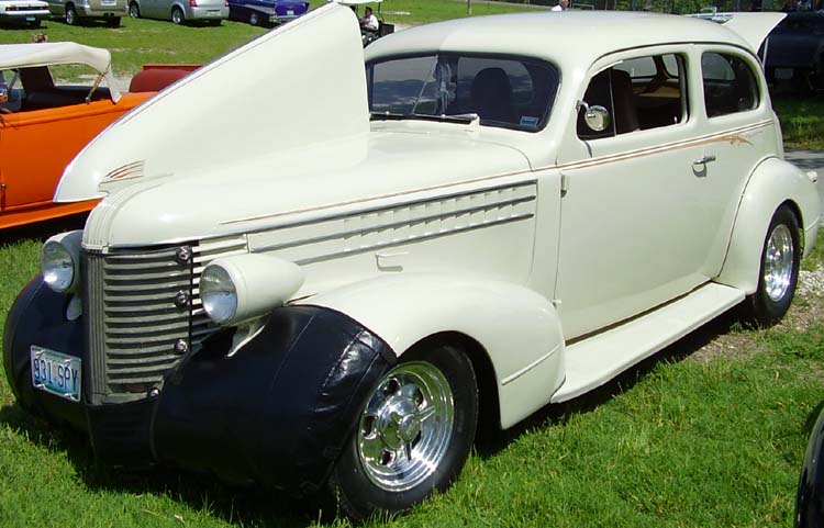 38 Pontiac 2dr Sedan