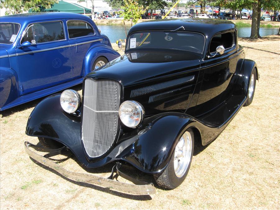 33 Ford Chopped 3W Coupe