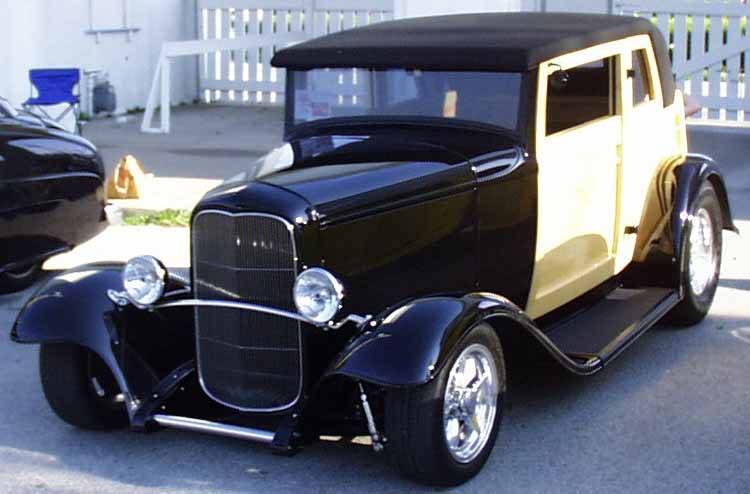 32 Ford Woodie Victoria Convertible Sedan